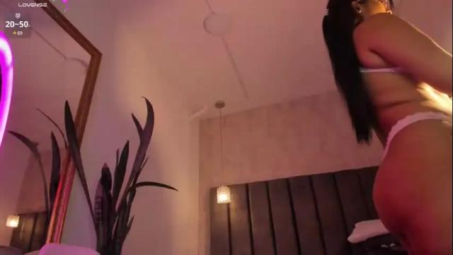 Image 11 of victoriaregia1 Stream on Chaturbate on 8 days ago