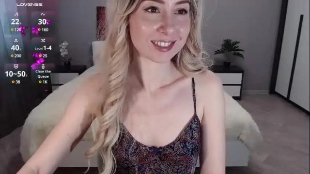 Image 3 of victoriatiger Stream on Chaturbate on 2 months ago