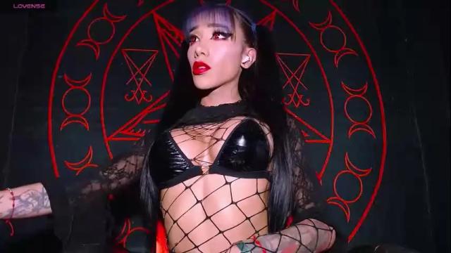 Image 2 of victoriavampire666 Stream on Chaturbate on 4 months ago