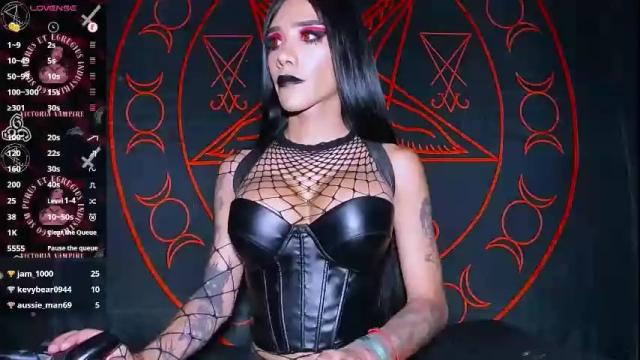 Image 8 of victoriavampire666 Stream on Chaturbate on 4 months ago
