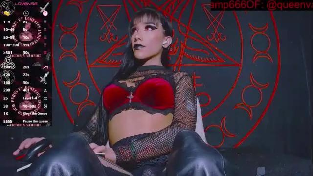 Image 2 of victoriavampire666 Stream on Chaturbate on 3 months ago