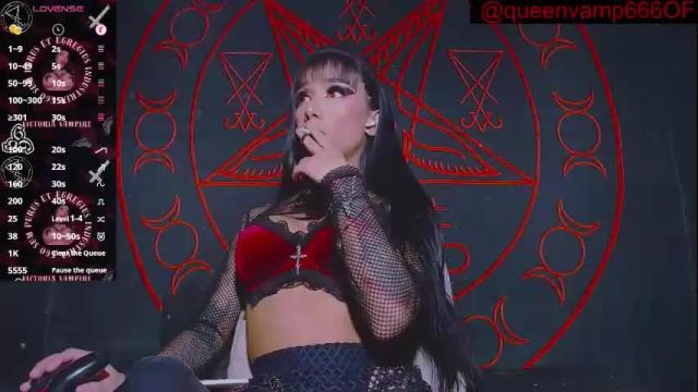Image 4 of victoriavampire666 Stream on Chaturbate on 3 months ago