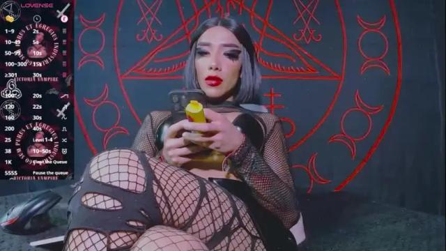 Image 2 of victoriavampire666 Stream on Chaturbate on 3 months ago