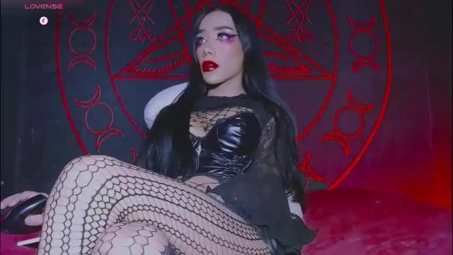 Image 2 of victoriavampire666 Stream on Chaturbate on 3 months ago