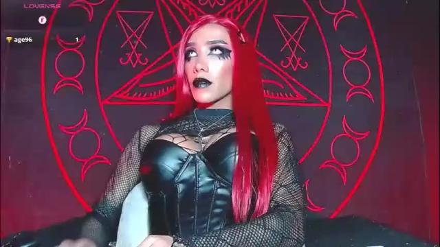 Image 2 of victoriavampire666 Stream on Chaturbate on 2 months ago