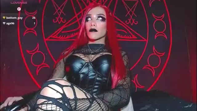Image 8 of victoriavampire666 Stream on Chaturbate on 2 months ago