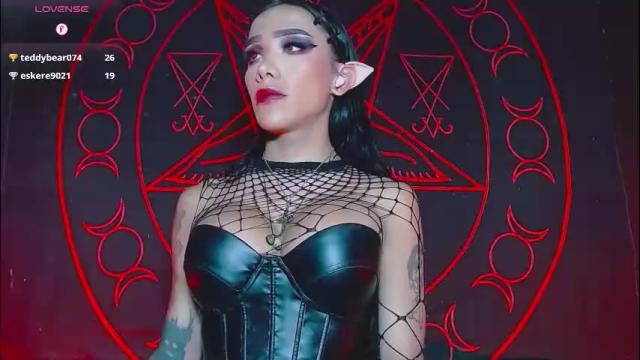 Image 10 of victoriavampire666 Stream on Chaturbate on 2 months ago