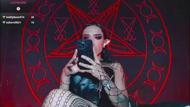 Image 12 of victoriavampire666 Stream on Chaturbate on 2 months ago