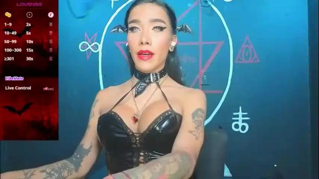 Image 2 of victoriavampire666 Stream on Chaturbate on 2 months ago