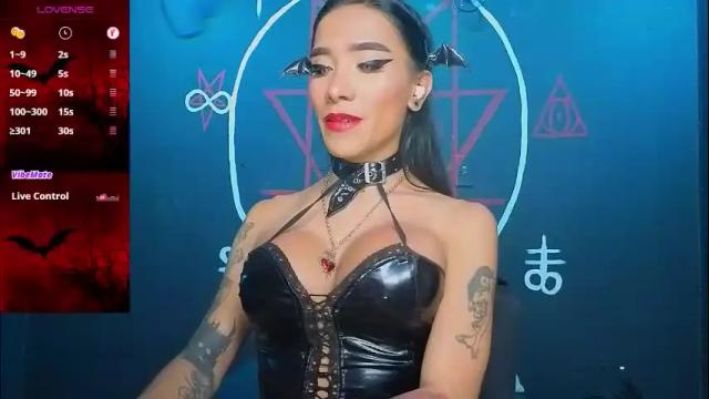 Image 8 of victoriavampire666 Stream on Chaturbate on 2 months ago