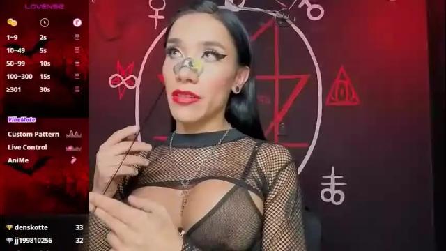 Image 10 of victoriavampire666 Stream on Chaturbate on 2 months ago