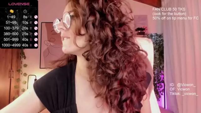 Image 2 of victoriaw_ Stream on Chaturbate on 15 months ago