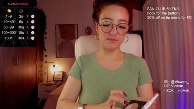 Image 3 of victoriaw_ Stream on Chaturbate on 14 months ago