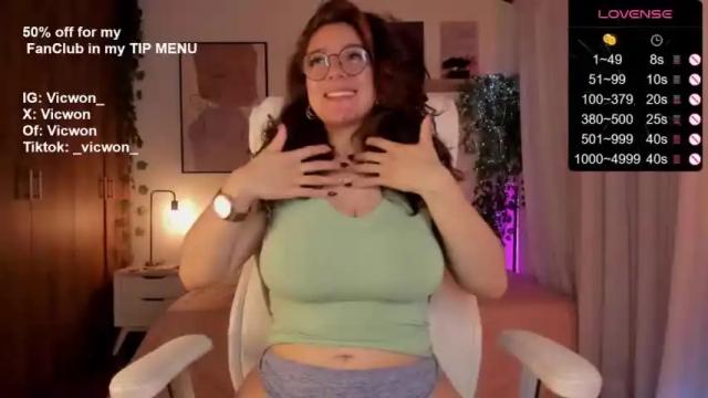 Image 4 of victoriaw_ Stream on Chaturbate on 14 months ago