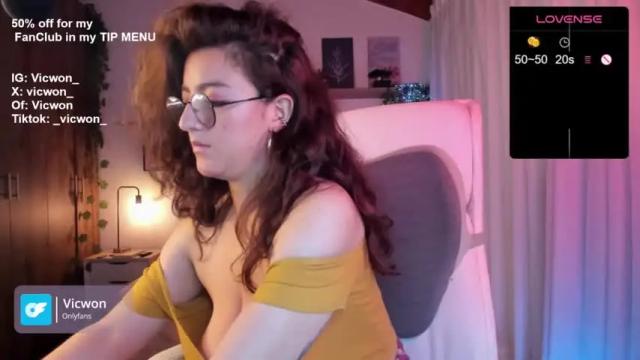 Image 6 of victoriaw_ Stream on Chaturbate on 14 months ago