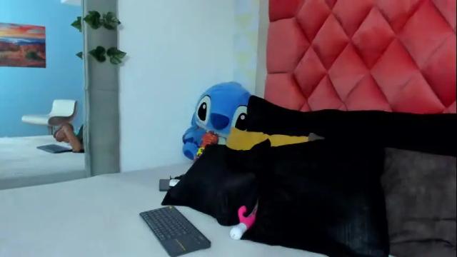 Image 10 of victoriawills_ Stream on Chaturbate on 10 days ago
