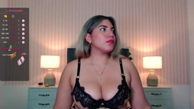 Thumbnail 1, victoriaxspencer's Stream at Chaturbate, 21 months ago