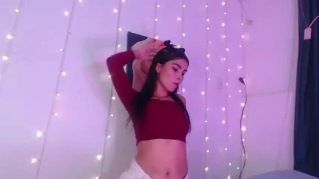 Image 7 of victoriia_henao_ Stream on Chaturbate on 15 months ago