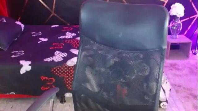 Image 12 of victoriiavegaa Stream on Chaturbate on 4 days ago