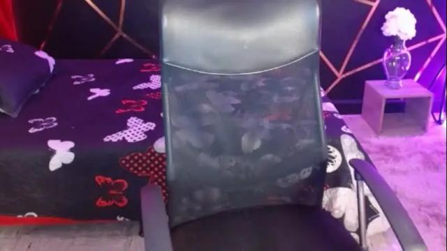 Image 10 of victoriiavegaa Stream on Chaturbate on 1 day ago