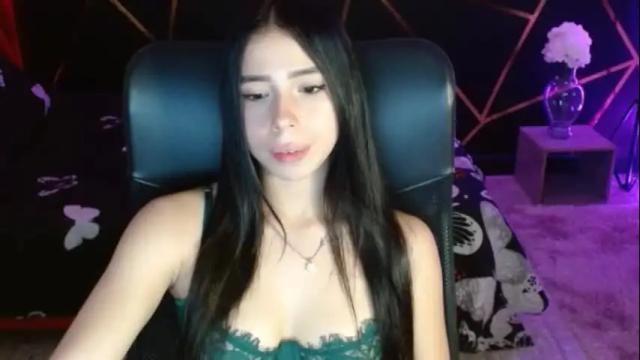 Image 2 of victoriiavegaa Stream on Chaturbate on 6 months ago