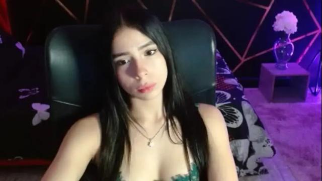 Image 8 of victoriiavegaa Stream on Chaturbate on 6 months ago