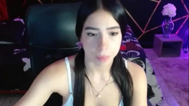 Image 12 of victoriiavegaa Stream on Chaturbate on 6 months ago