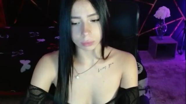 Image 2 of victoriiavegaa Stream on Chaturbate on 6 months ago