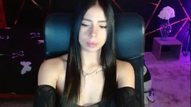 Image 6 of victoriiavegaa Stream on Chaturbate on 6 months ago