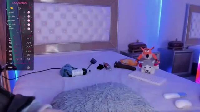 Image 8 of victtoriamoon_1 Stream on Chaturbate on 12 months ago