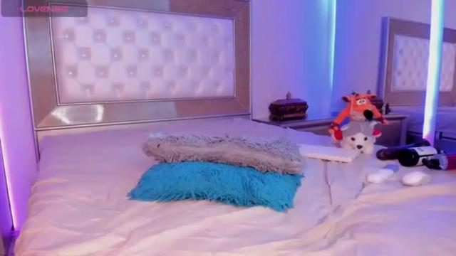 Image 7 of victtoriamoon_1 Stream on Chaturbate on 12 months ago
