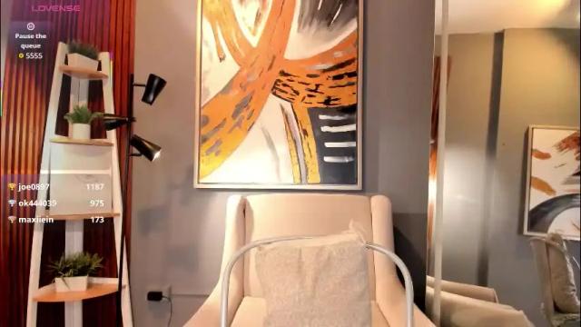 Image 7 of vienah Stream on Chaturbate on 4 months ago