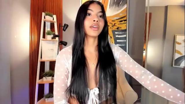 Image 10 of vienah Stream on Chaturbate on 4 months ago