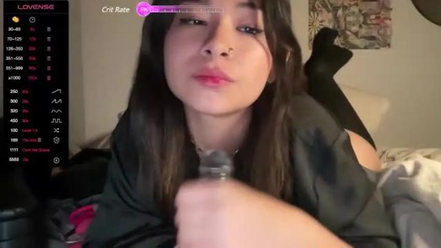 Image 11 of vietwhhore Stream on Chaturbate on 19 months ago