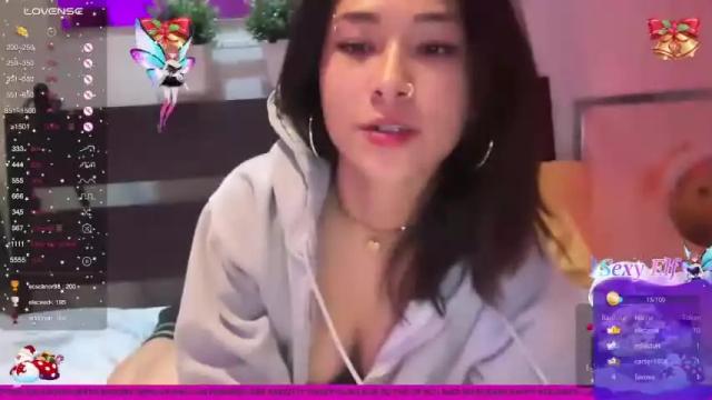 Image 8 of vietwhhore Stream on Chaturbate on 16 months ago