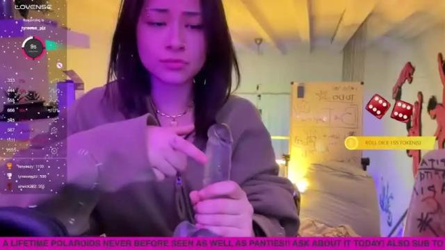 Image 12 of vietwhhore Stream on Chaturbate on 17 months ago