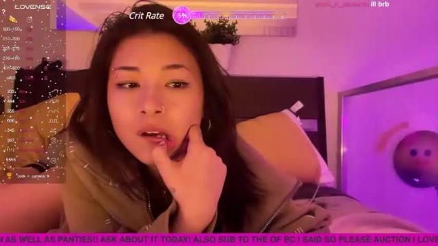 Image 2 of vietwhhore Stream on Chaturbate on 15 months ago