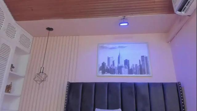 Image 7 of viiolett_lee Stream on Chaturbate on 1 month ago