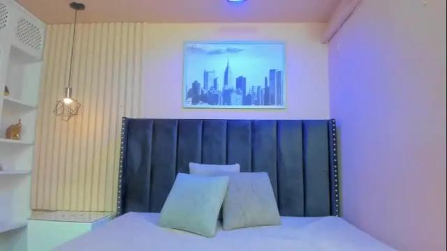 Image 8 of viiolett_lee Stream on Chaturbate on 1 month ago