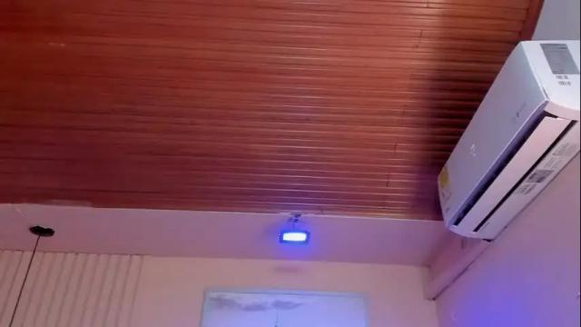 Image 10 of viiolett_lee Stream on Chaturbate on 28 days ago