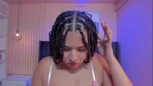Image 11 of viiolett_lee Stream on Chaturbate on 28 days ago