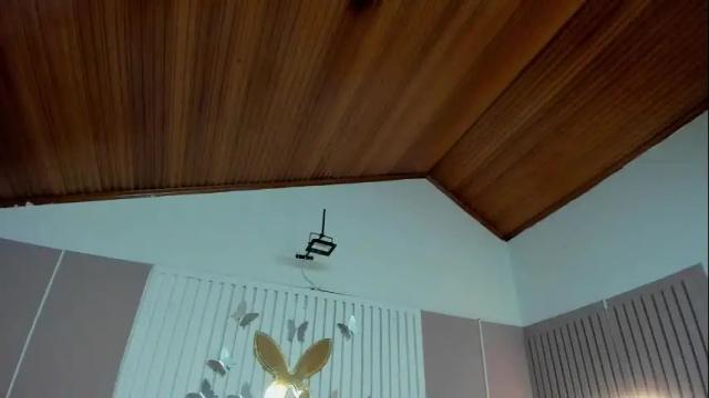 Image 2 of viiolett_lee Stream on Chaturbate on 26 days ago