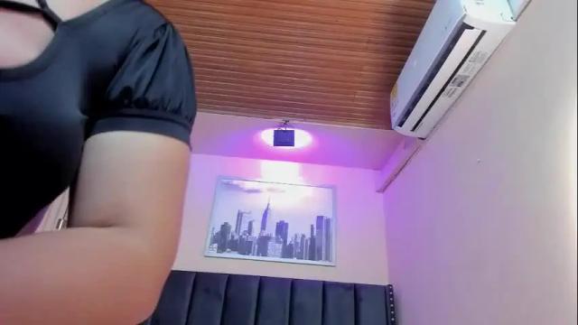 Image 10 of viiolett_lee Stream on Chaturbate on 23 days ago