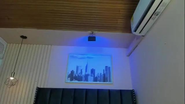 Image 10 of viiolett_lee Stream on Chaturbate on 17 days ago