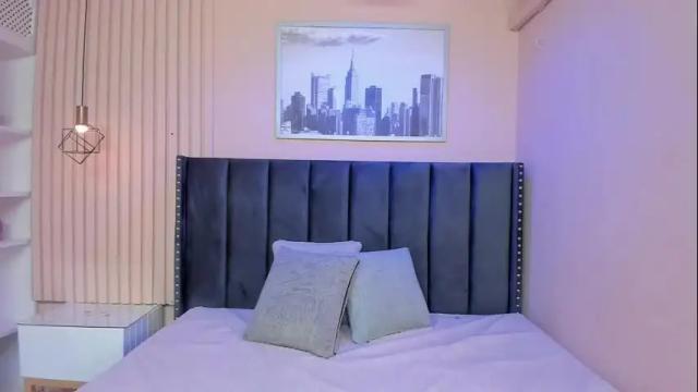 Image 11 of viiolett_lee Stream on Chaturbate on 13 days ago