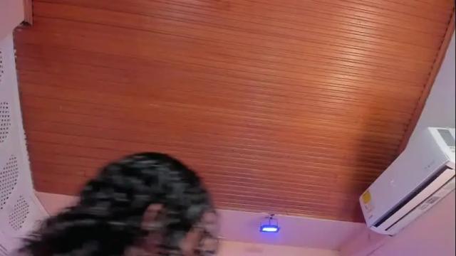 Image 6 of viiolett_lee Stream on Chaturbate on 9 days ago