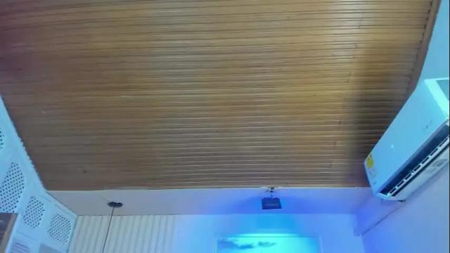 Image 2 of viiolett_lee Stream on Chaturbate on 6 days ago