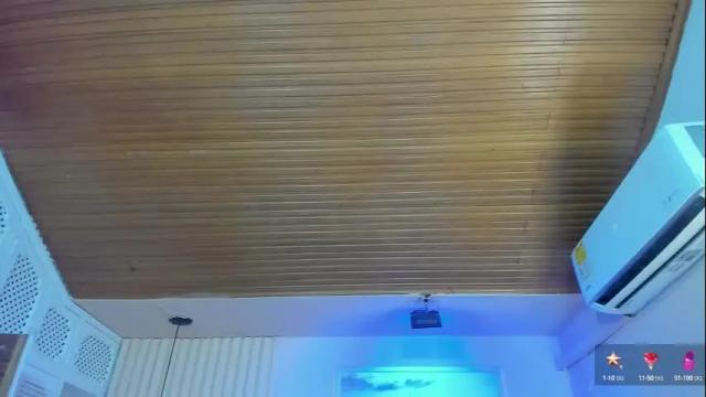 Image 3 of viiolett_lee Stream on Chaturbate on 6 days ago