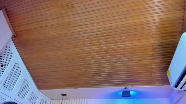 Image 3 of viiolett_lee Stream on Chaturbate on 20 hours ago