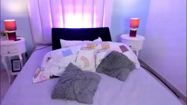 Image 7 of viiooleet Stream on Chaturbate on 1 month ago